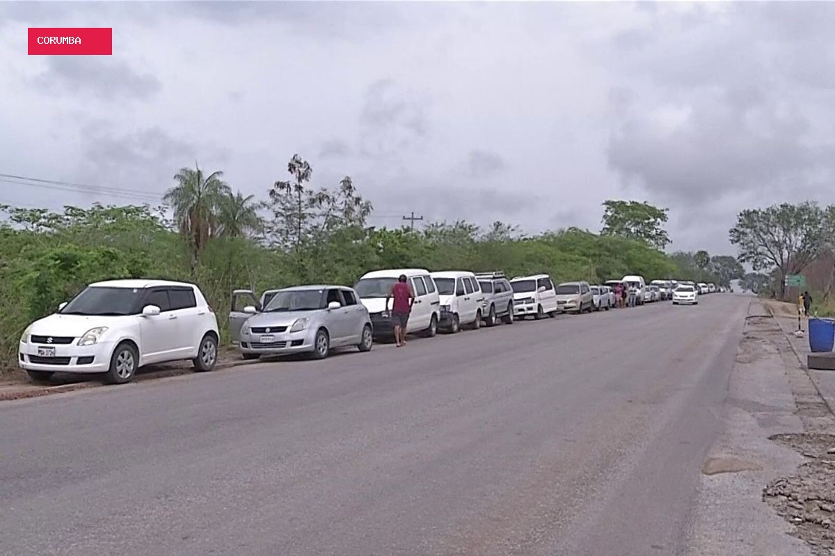 Crise de combustível na Bolívia lota postos em Corumbá e deixa filas quilométricas na fronteira