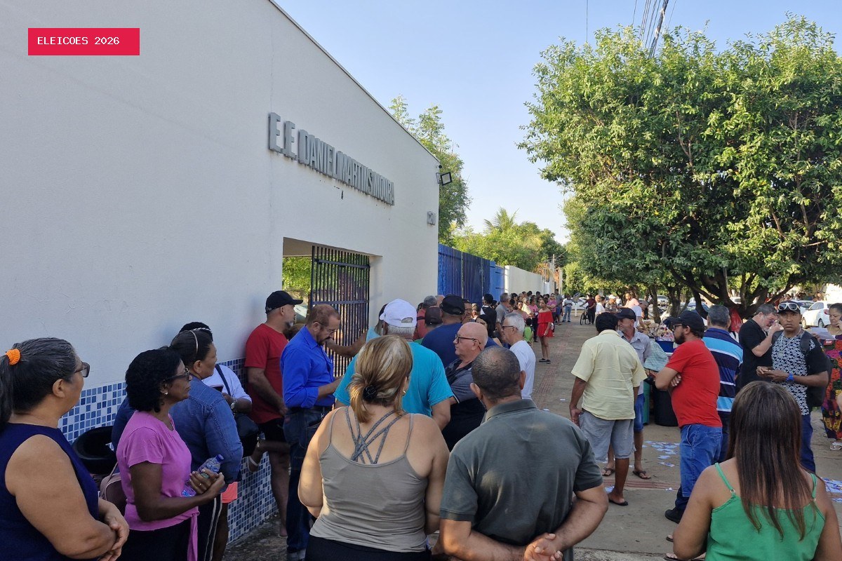 Eleições 2026: filas marcam o início da votação no 1º turno em Mato Grosso